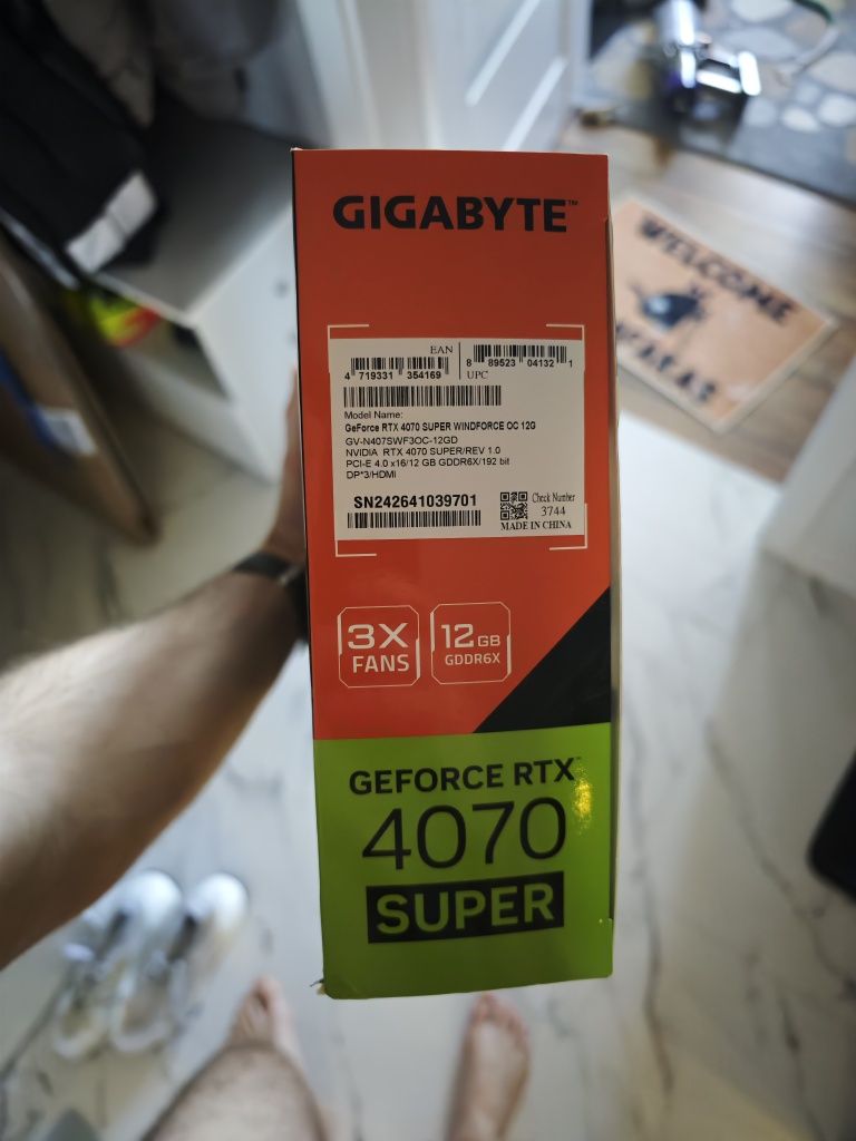 Gigabyte RTX 4070 super windforce OC. Świetny stan.