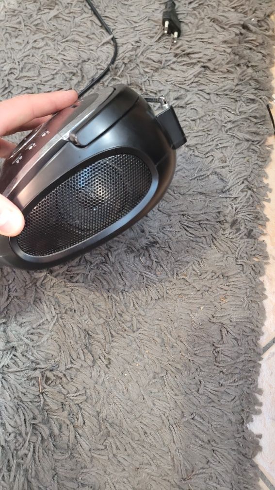 Małe radio hyundai