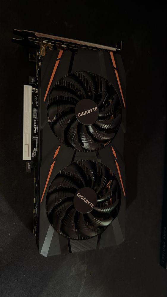 GIGABYTE Radeon RX 570 4gb GDDR5