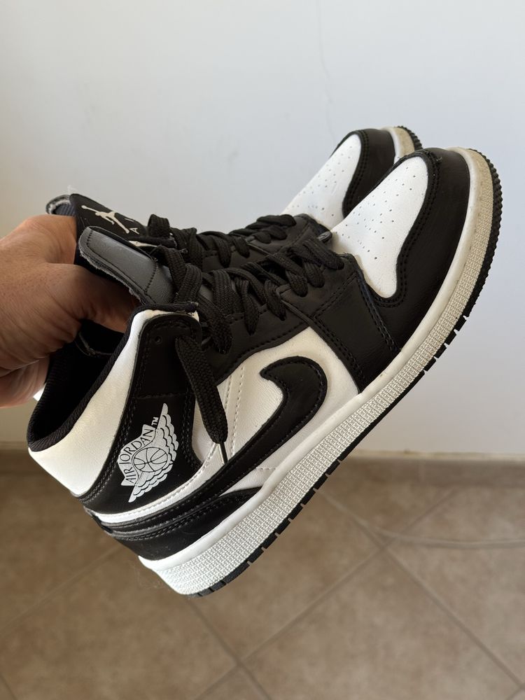 Tenis bota ,pouco uso tamanho 40