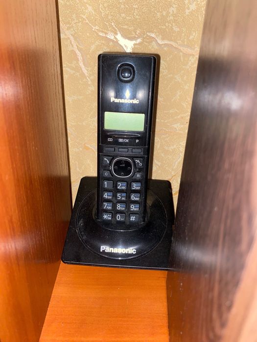 Домашній телефон.