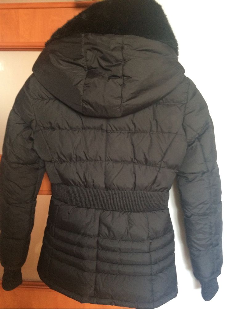 Śliczna zimowa kurtka firmy Taboo S