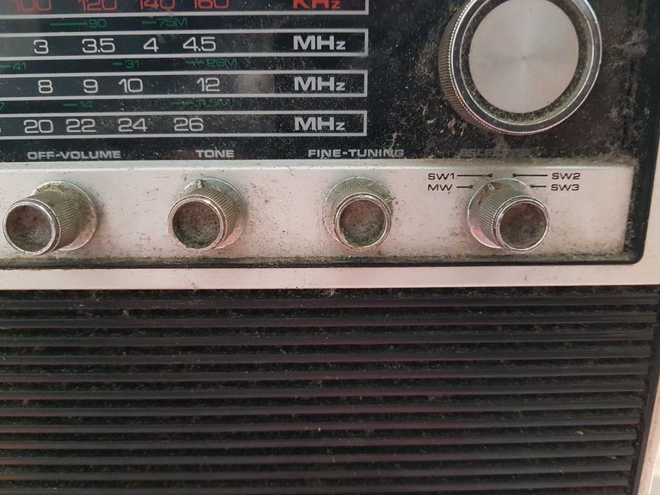 Radio NEC vintage 1973 australiano