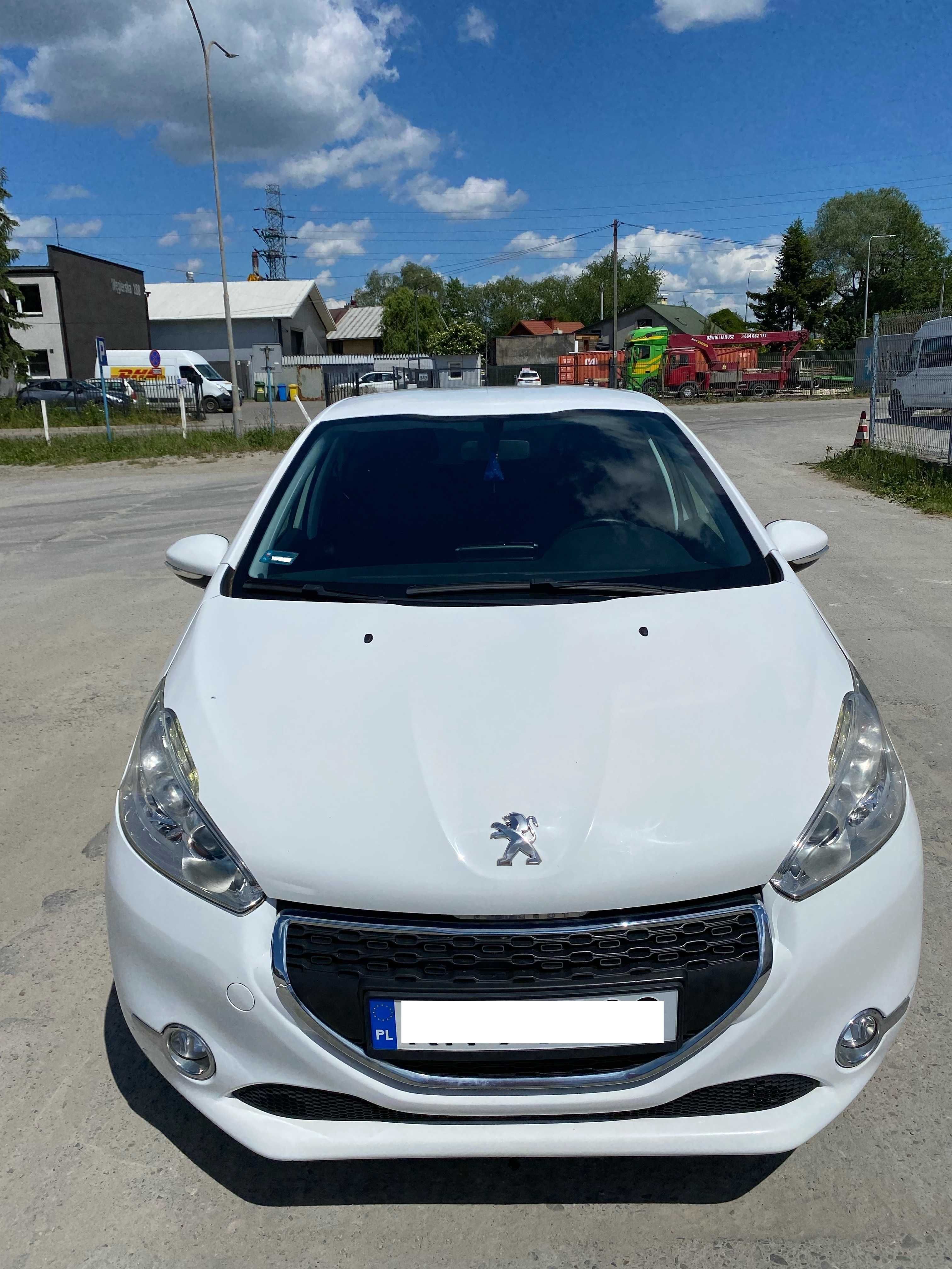 Peugeot 208 rok produkcji 2013, Pojemność 1,2 L  Benzyna + Gaz