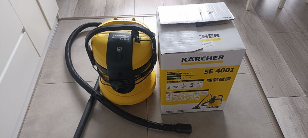 Odkurzacz  piorący Karcher SE 4001