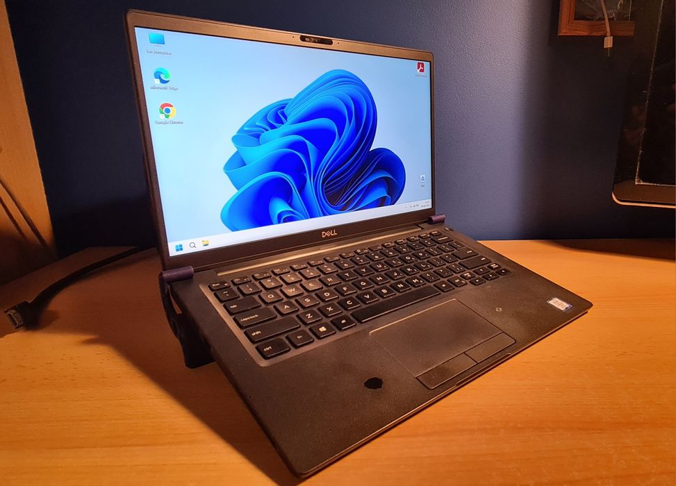 Laptop DELL Latitude 7400 i7 16GB 512GB SSD NVMe WIN11