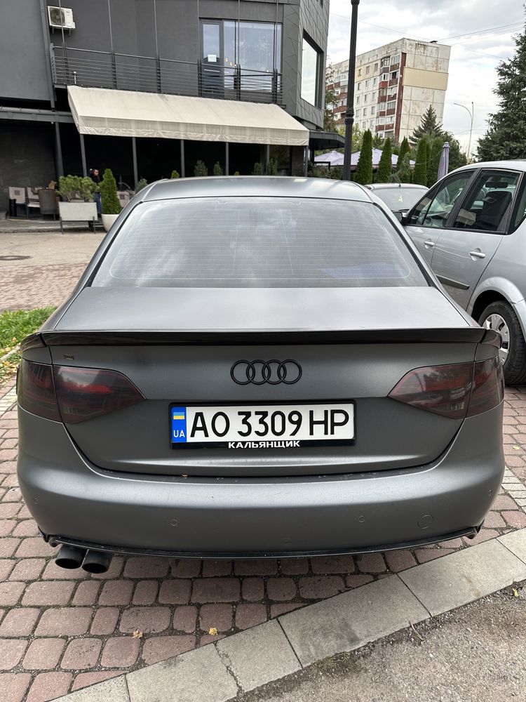 Авто audi a4