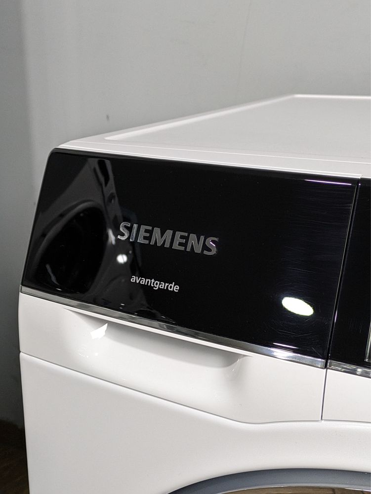 Пральна машина Siemens WM14U940EU преміум класу/ 2022 року/ 10 кг