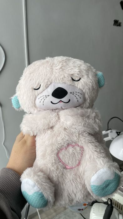 Дышащая выдра с мелодиями