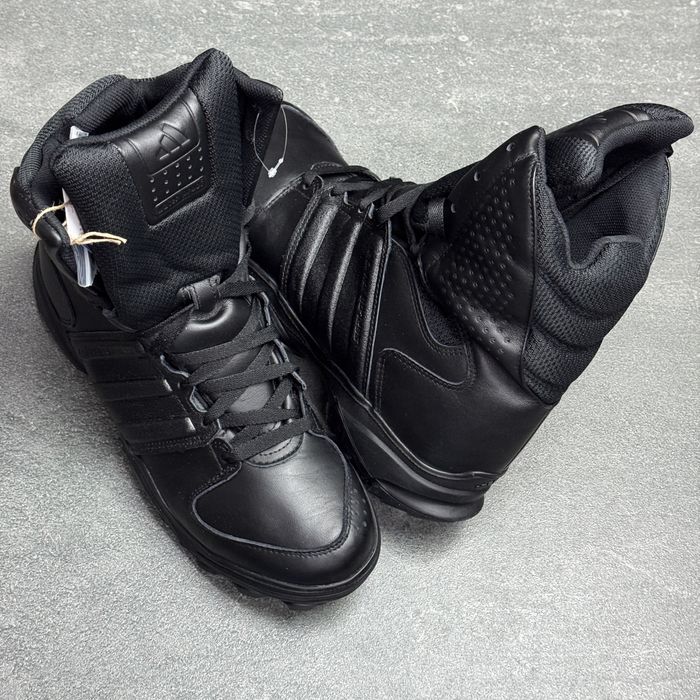 Чорні черевики Adidas 807295 ОРИГІНАЛ 100% 44 р