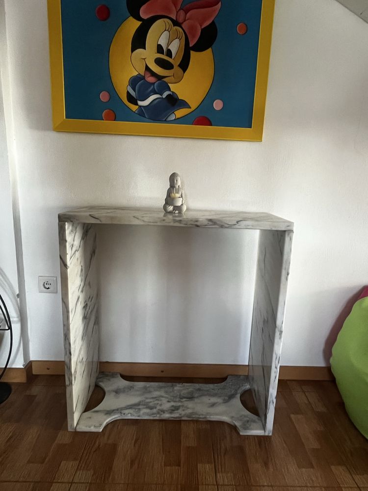 Mesa em pedra de mármore