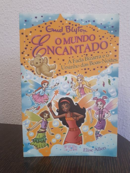 Livro " O mundo encantado " de Enid Blynton