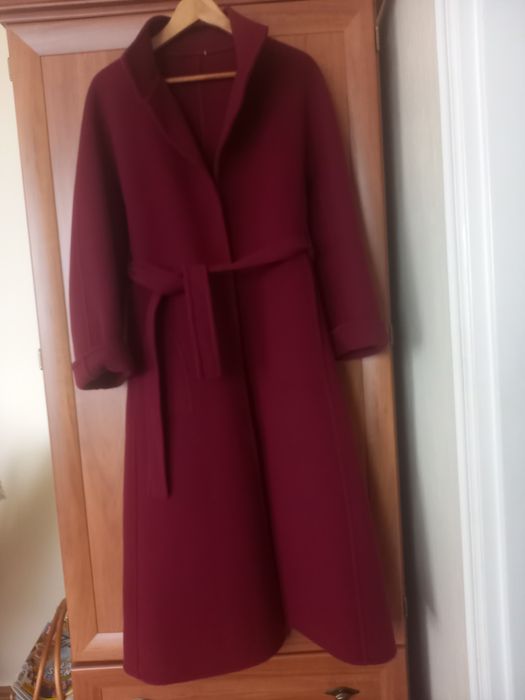 Długi burgundowy   trencz z flauszu reglan rozmiar S