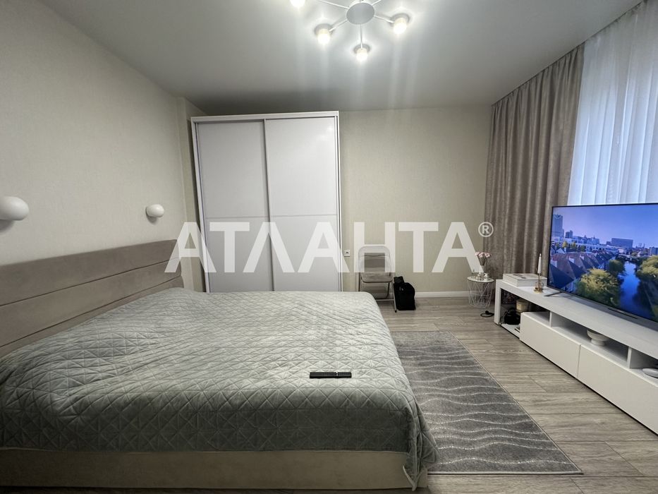 Однокомнатная с ремонтом ЖК Дом на Щорса Святослава Рихтера