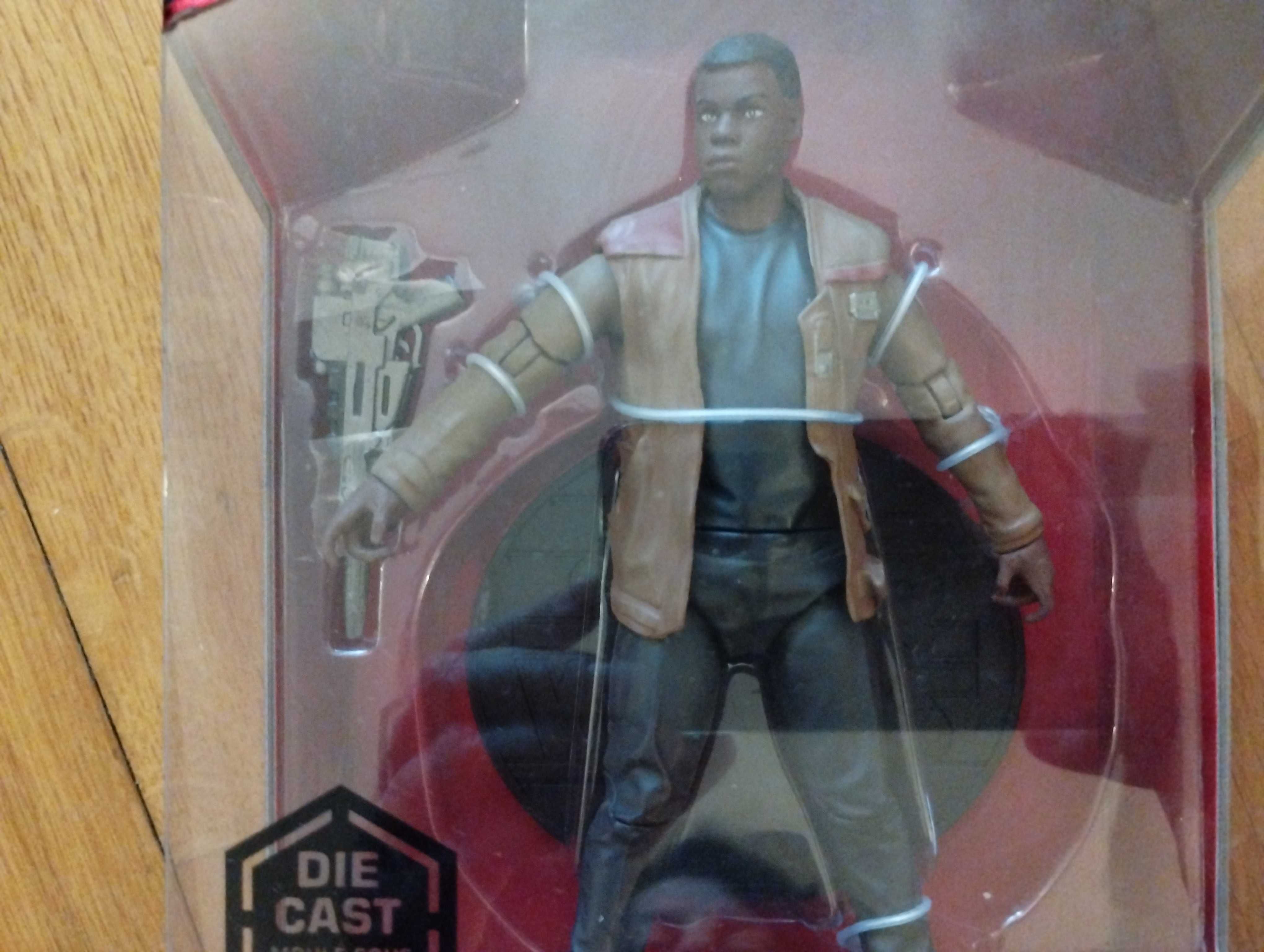 Disney Star Wars Elite Series Die-Cast - FINN - COMPLETAMENTE NOVO