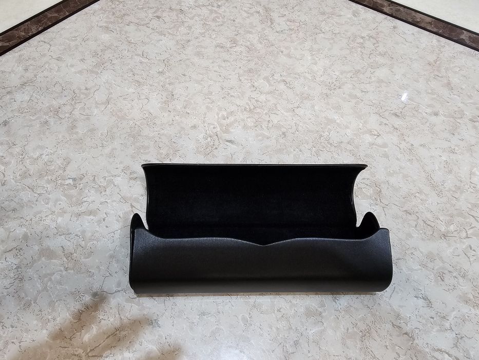 Футляр для окулярів,Орігінал