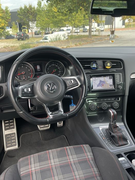 VW Golf 2.0 TSI GTi DSG Performance