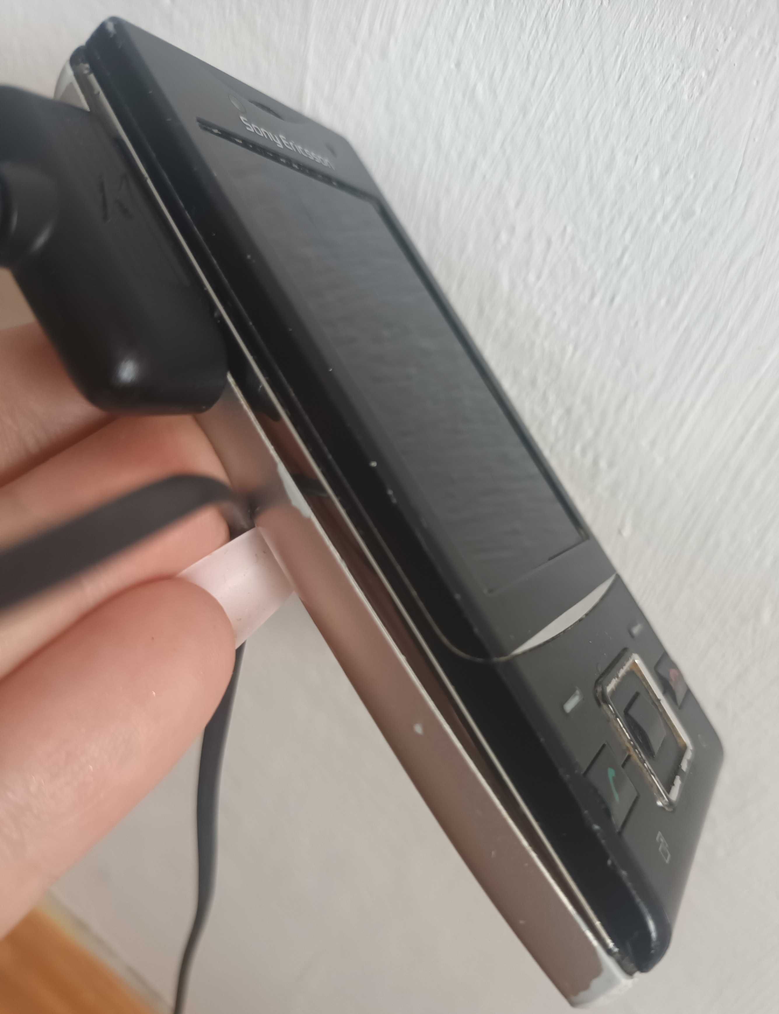 Telefon komórkowy Sony Ericsson Hazel PL,stan b.dobry dla kolekcjonera