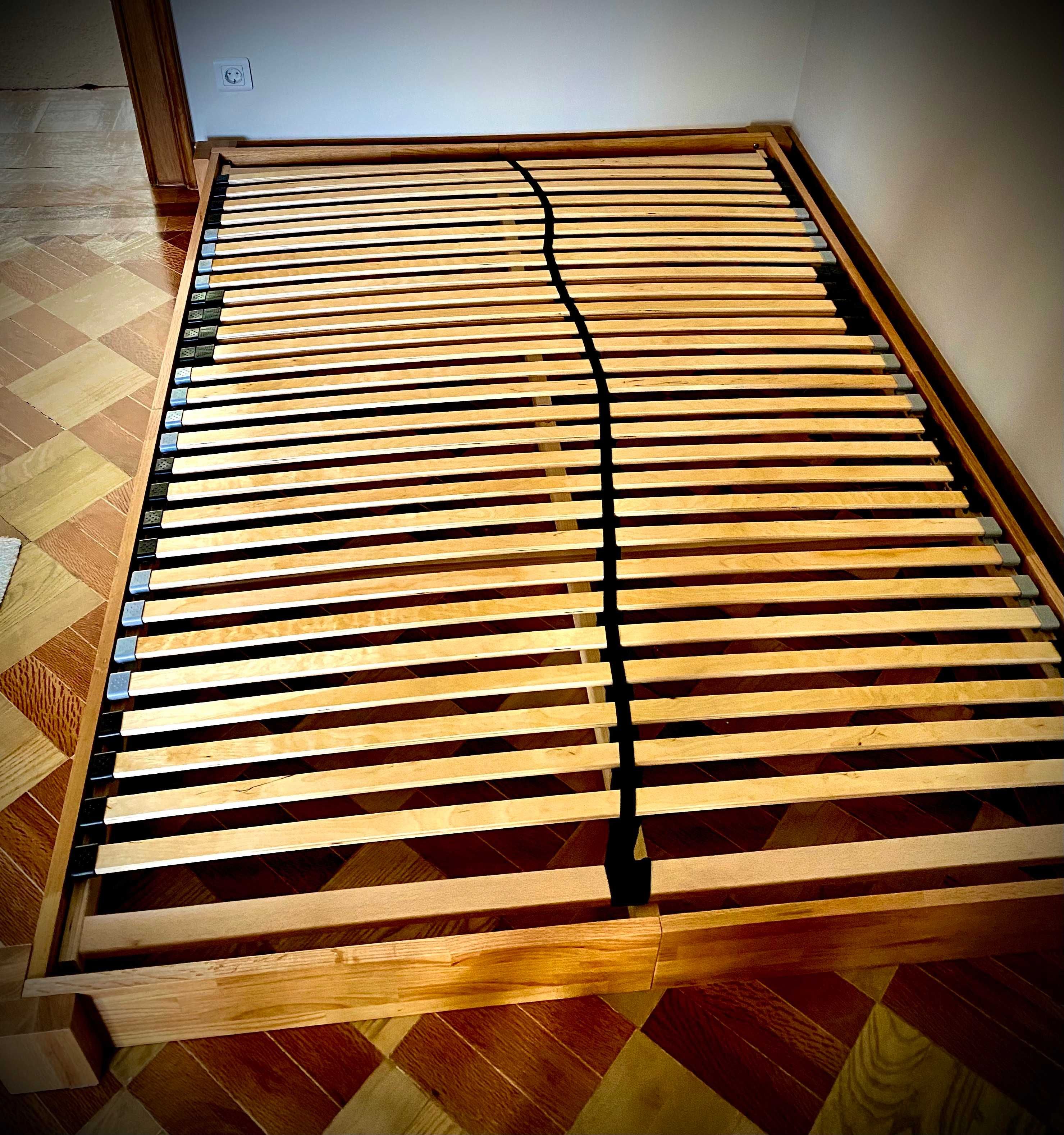 Cama madeira + estrato de ripas 140x200