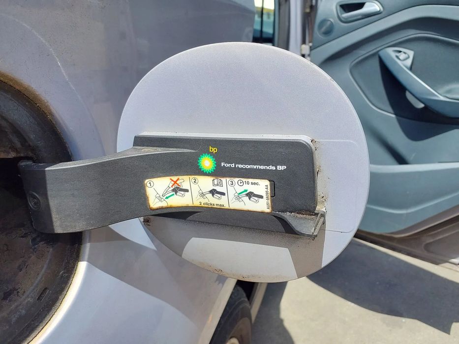 Tampa depósito combustível FORD C-Max II (DXA/CB7, DXA/CEU)