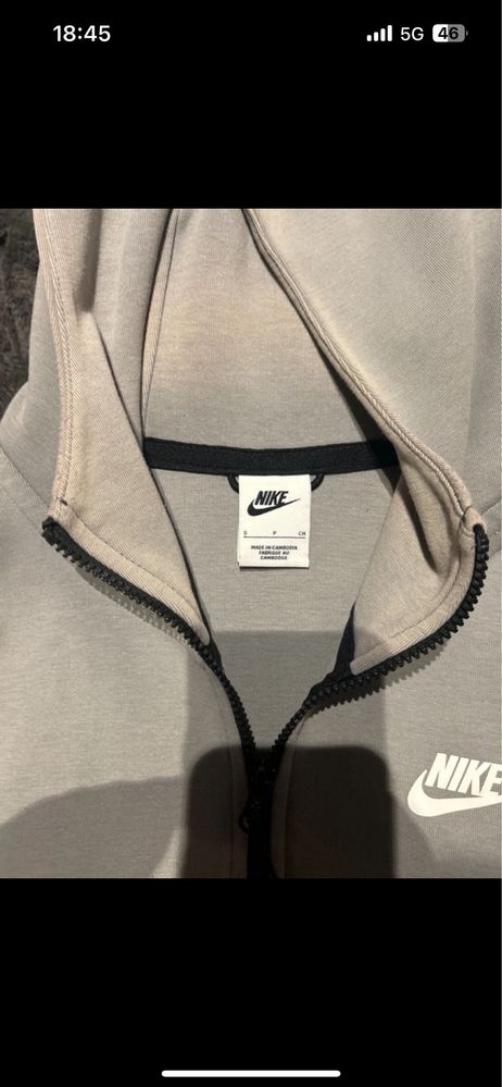 Casaco Nike Tech Fleece