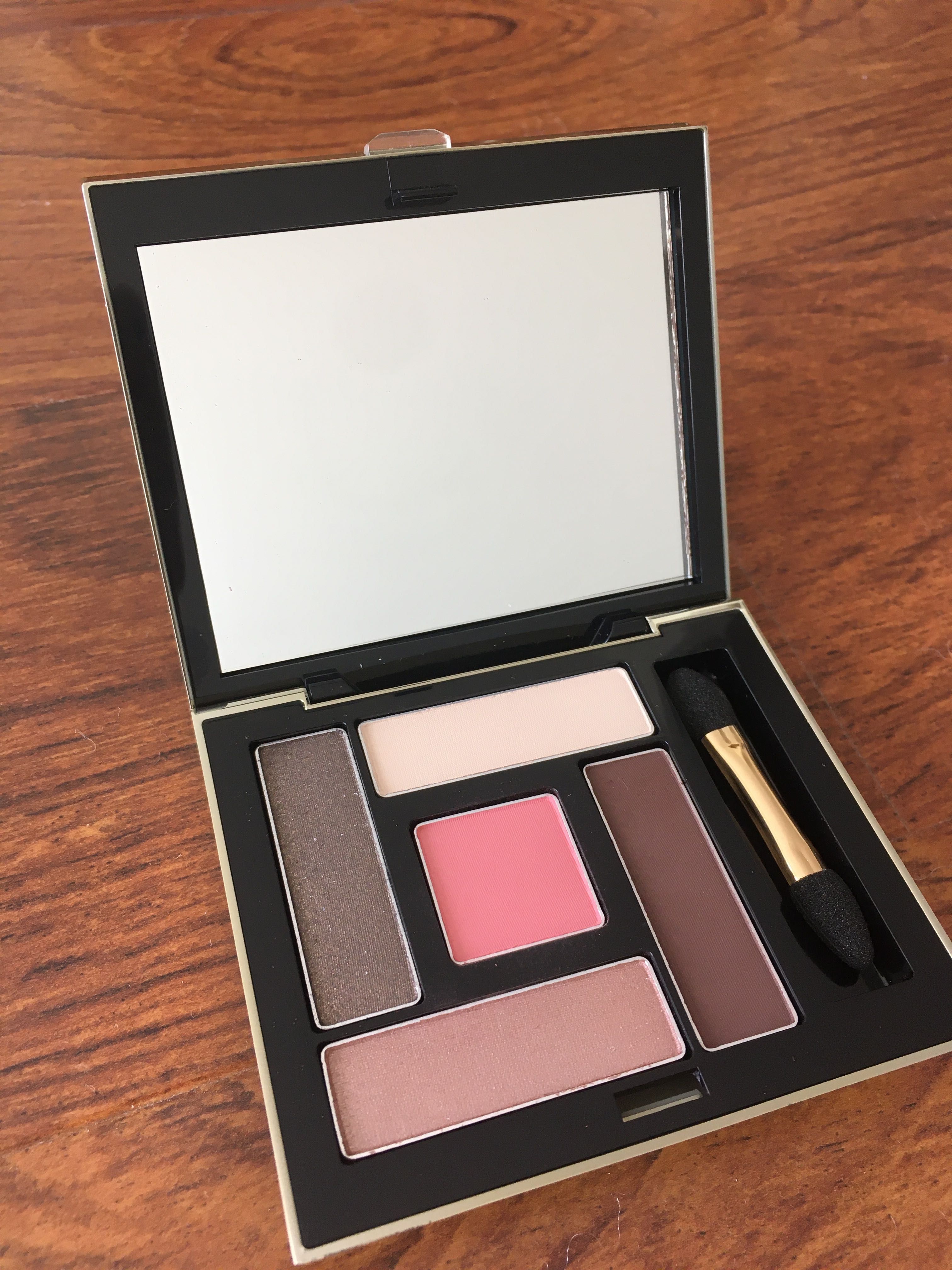 Avon Luxe eyeshadow