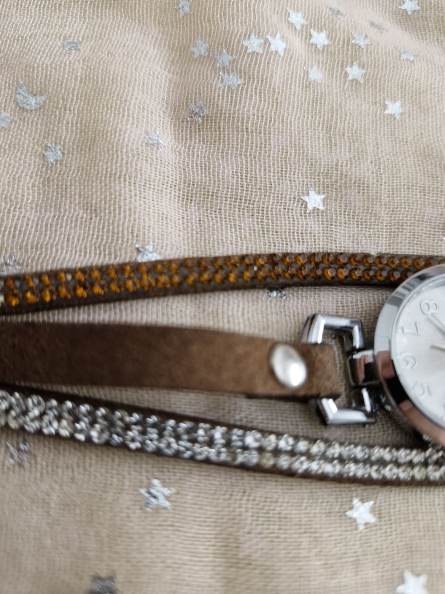 Zegarek bransoletka zapinany brązowy cyrkonie diamenciki