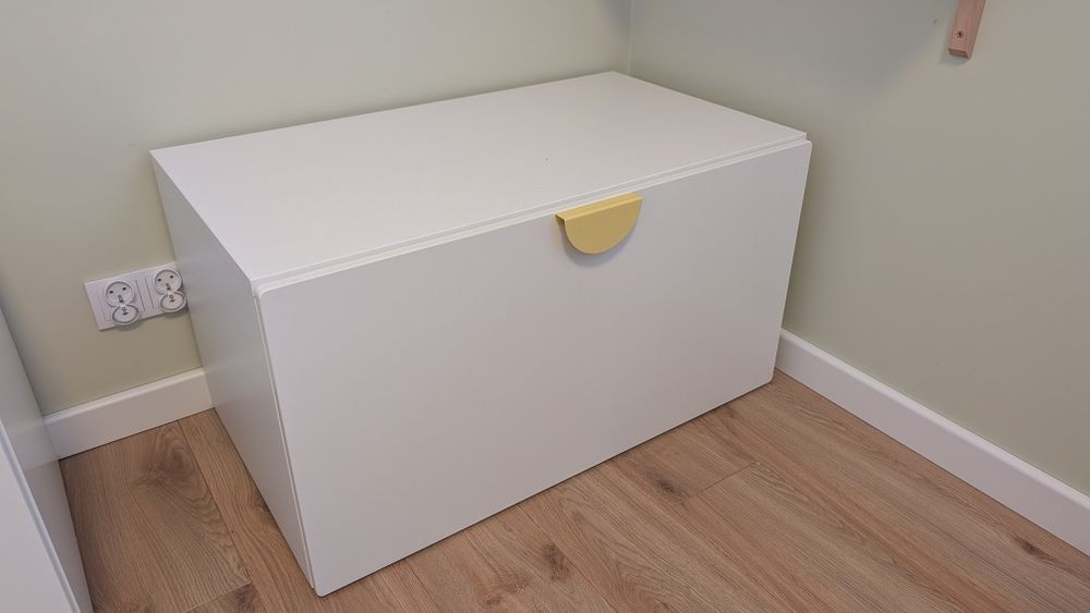 Ikea Smastad ławka z pojemnikiem na zabawki