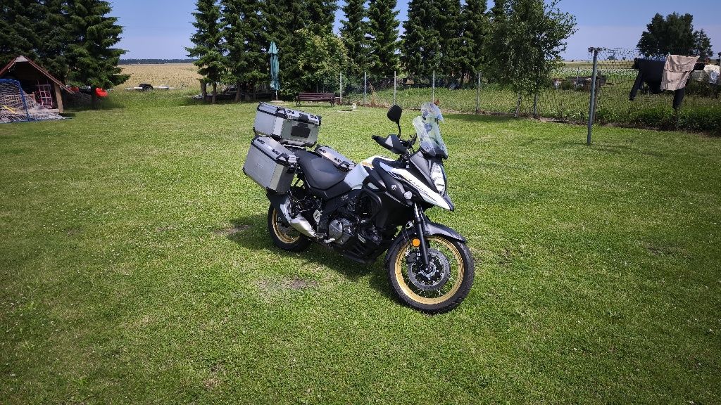 Suzuki v strom xt