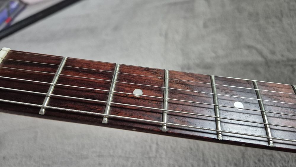 Peavey Raptor plus, gitara elektryczna