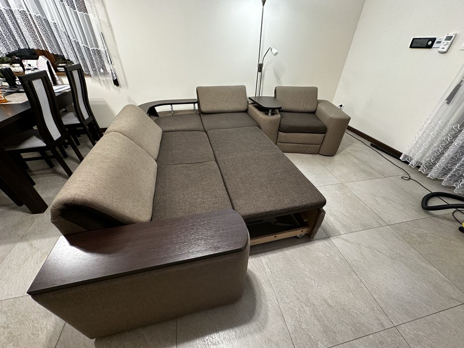 Narożnik modułowy z funkcją spania 280x250