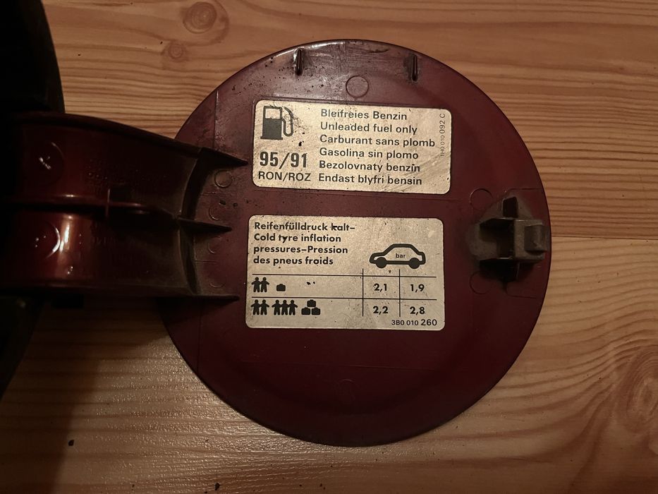 Люк лючок бензобака бака Vw Passat B5