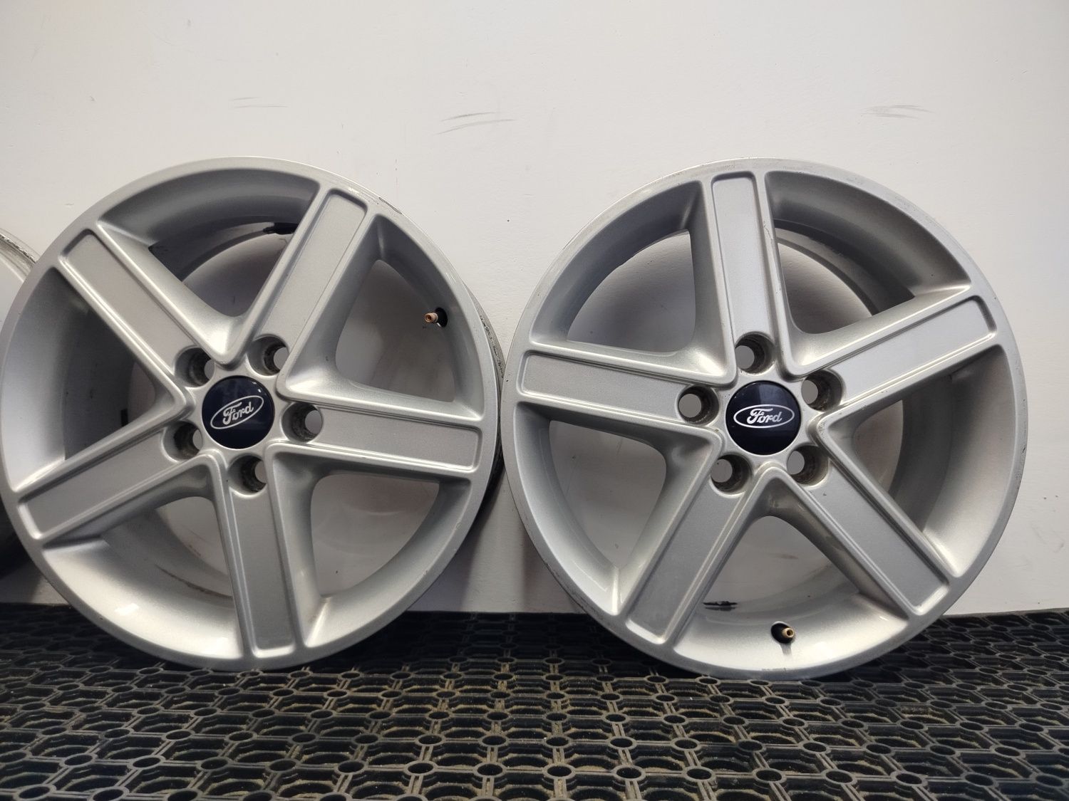 Alufelgi 16"5x108 Ford Focus Mondeo S-Max C-Max