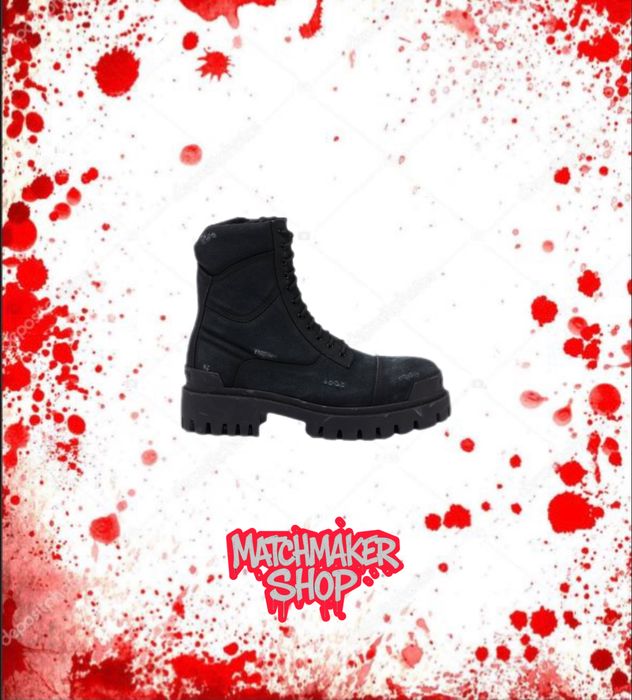 Balenciaga strike boots