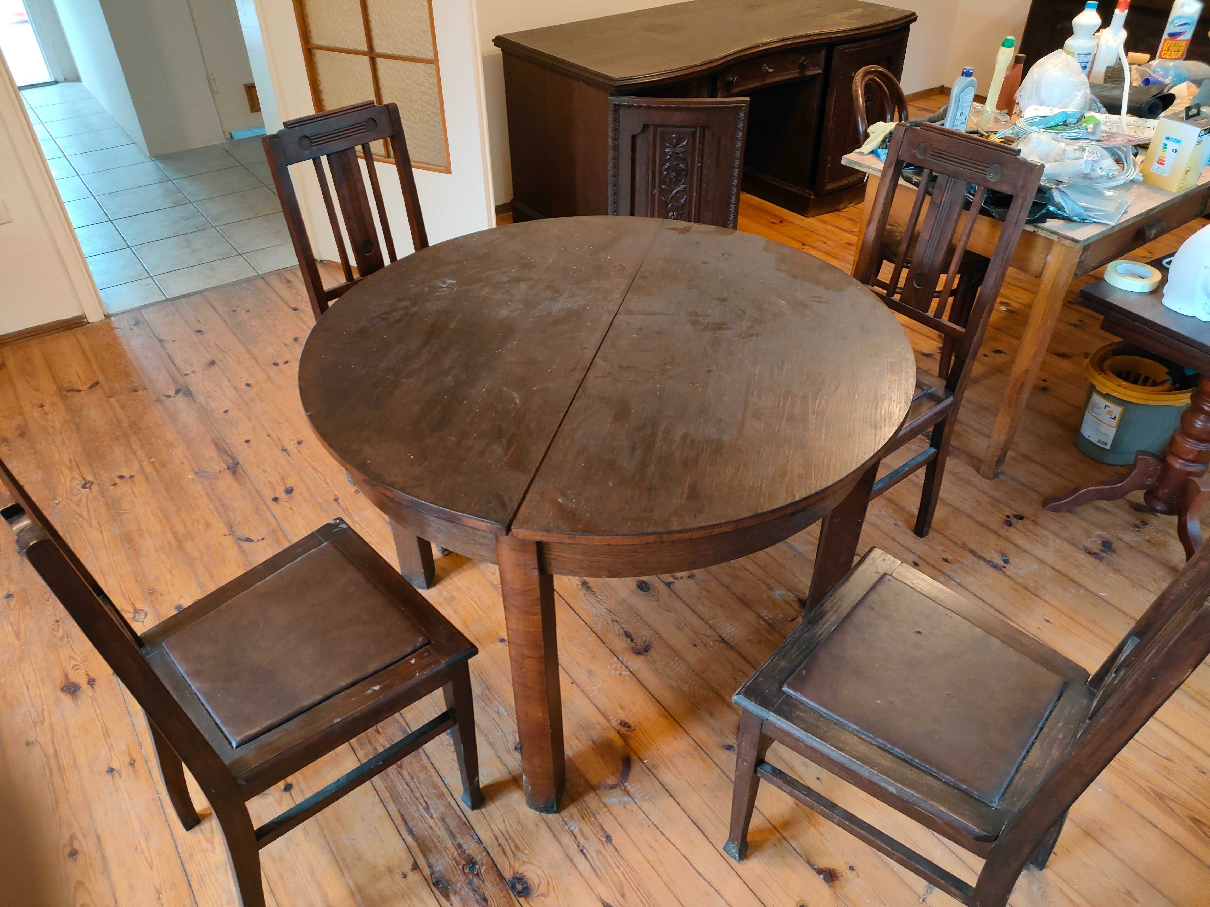 Drewniany okrągły stół z krzesłami, antyk
