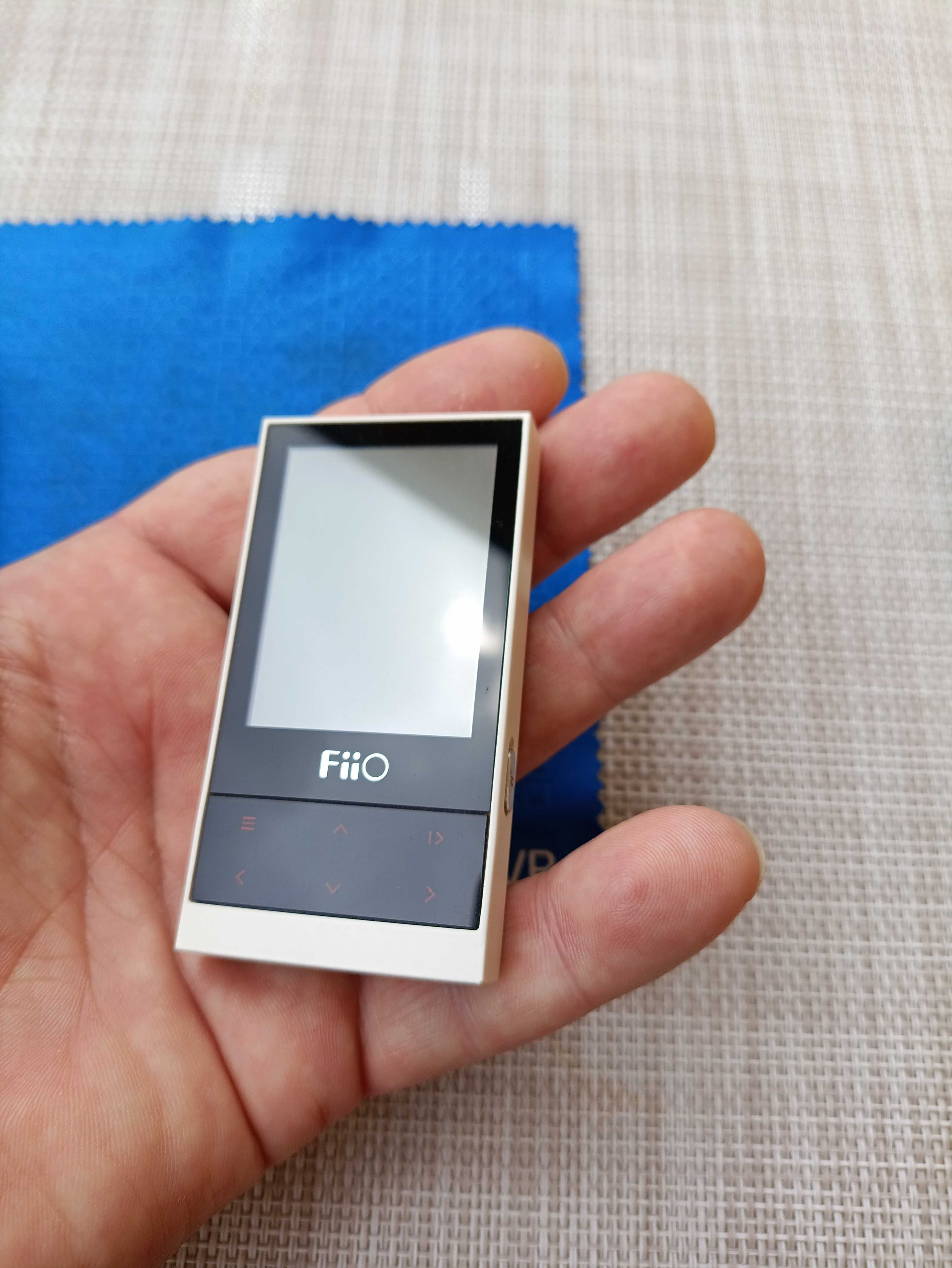 Плеер Fiio M3 стан нового.