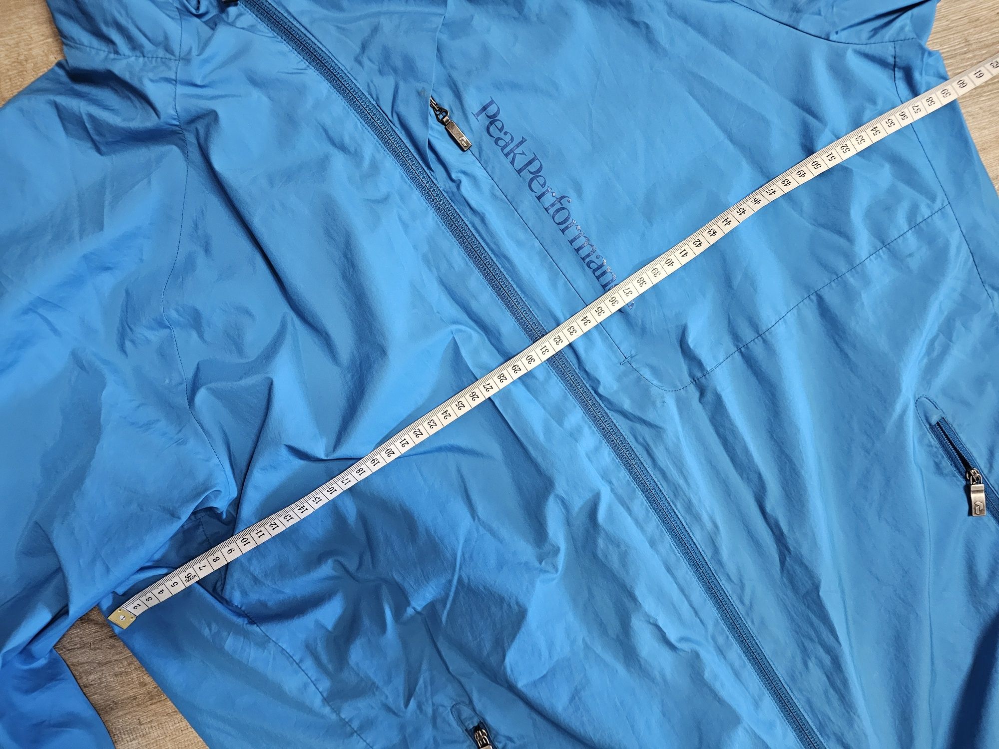 Kurtka trekingowa wiatrówka Peak Performance Windsul J L