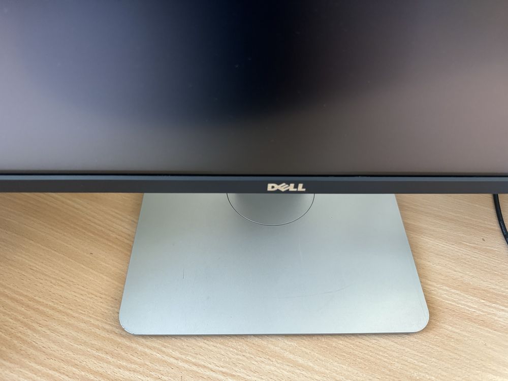 Monitor Dell U2515H 2560×1440, porty: DisplayPort, HDMI, USB