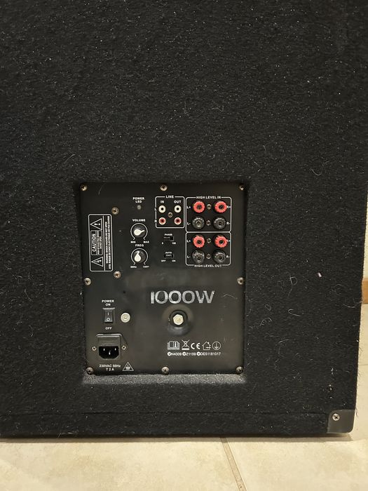 Subwoofer de 1000w amplificado