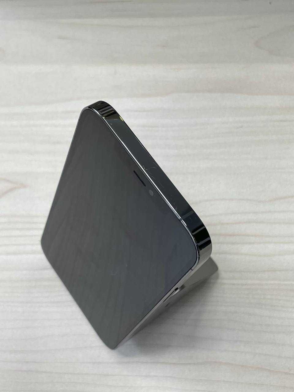 Б/У iPhone 12 Pro Max 256GB Graphite - Розтермінування
