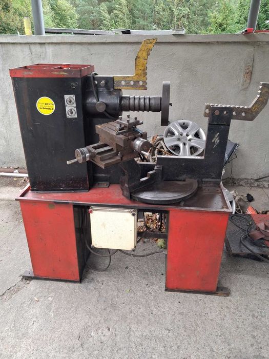 Maszyna do prostowania felg aluminiowych