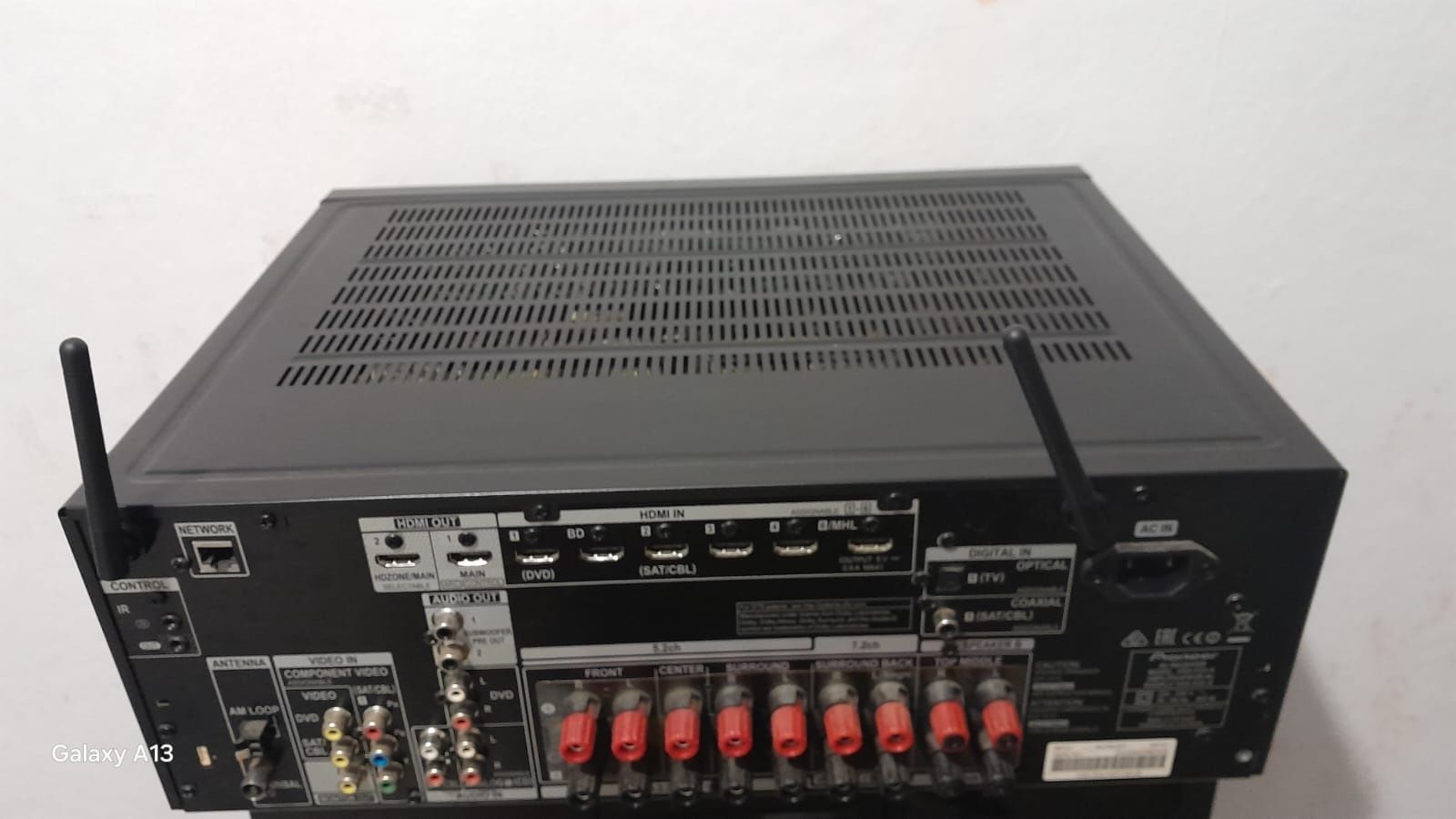 Amplituner kina domowego Pioneer  VSX 930 z pilotem stan bardzo dobry