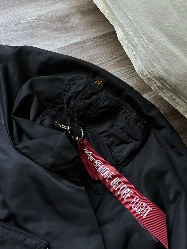 Бомбер alpha industries cwu-45 чорний
