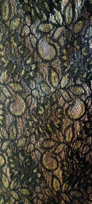 Sukienka koronka złoto