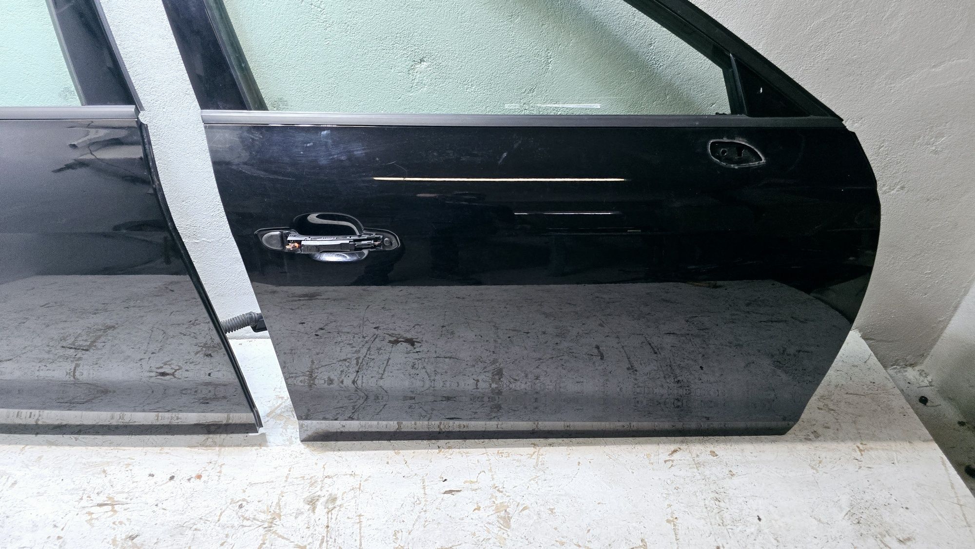 Drzwi prawy przód Audi A4 B9 lift LY9B