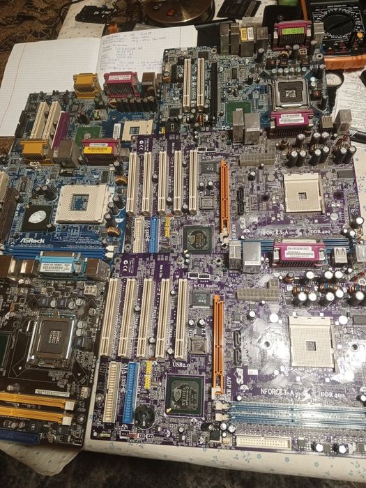 Материнские платы и другие компоненты