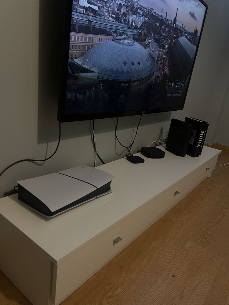 móvel de tv branco