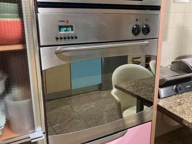 Forno Fagor, bom funcionamento.