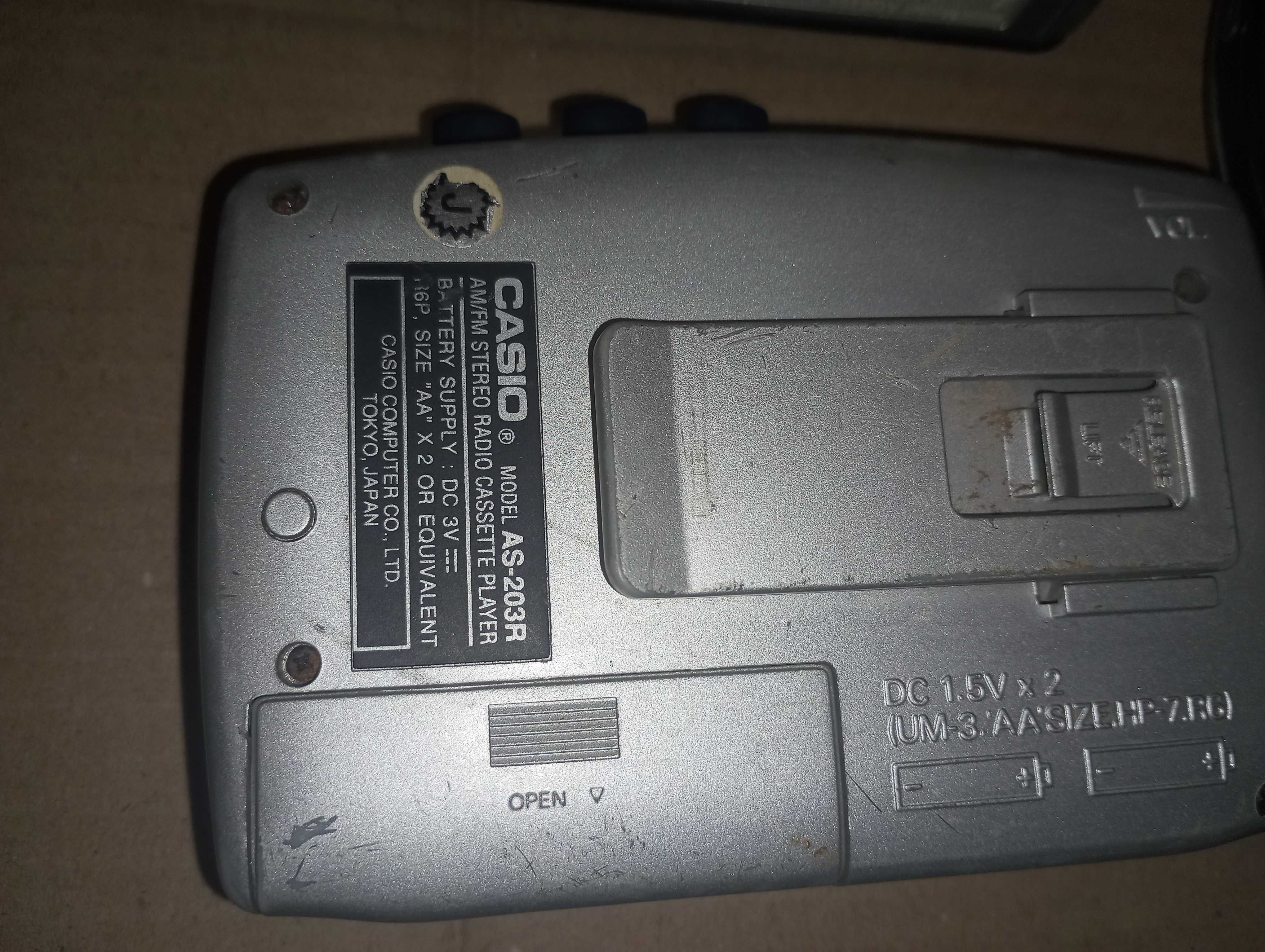 Кассетный плеер Casio AS203R Philips AQ6995 и CD Grundig CDP 5100SPCD