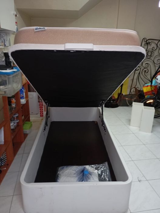 Cama usada + colchão